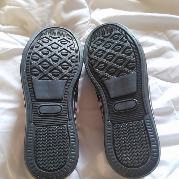 Women's Nightmare before Christmas shoes size 8 - Picture 4 of 5